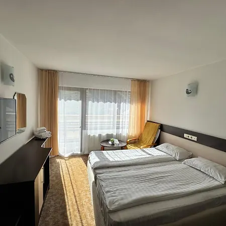 Hotel Minut 3*